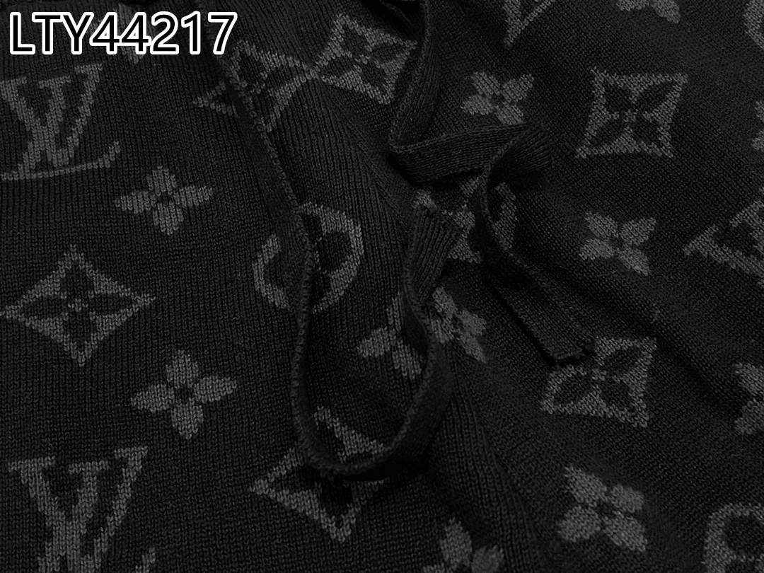 LV $48 gallery