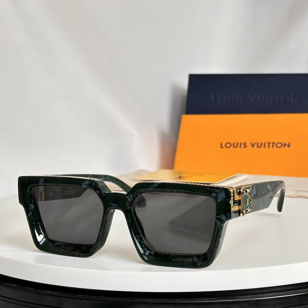 LV $48 gallery