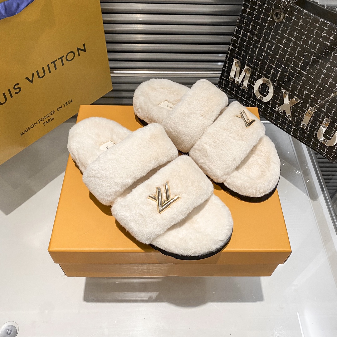 LV $50 gallery