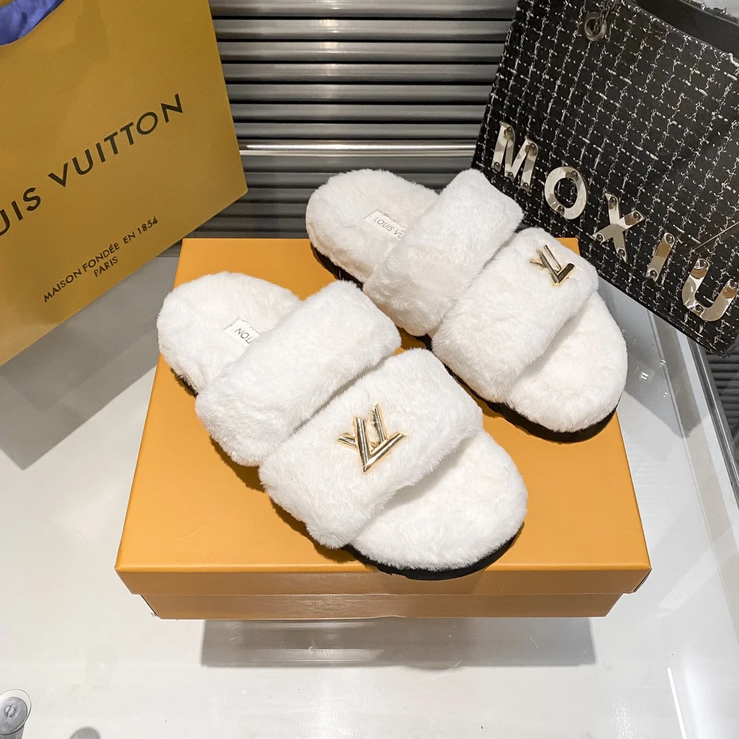 LV $50 gallery