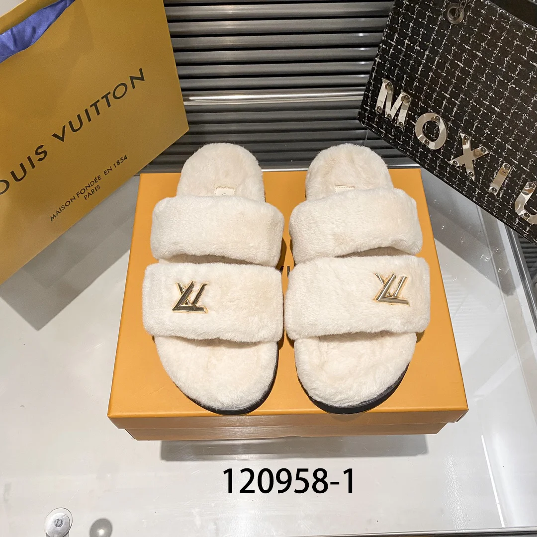 LV $50 gallery