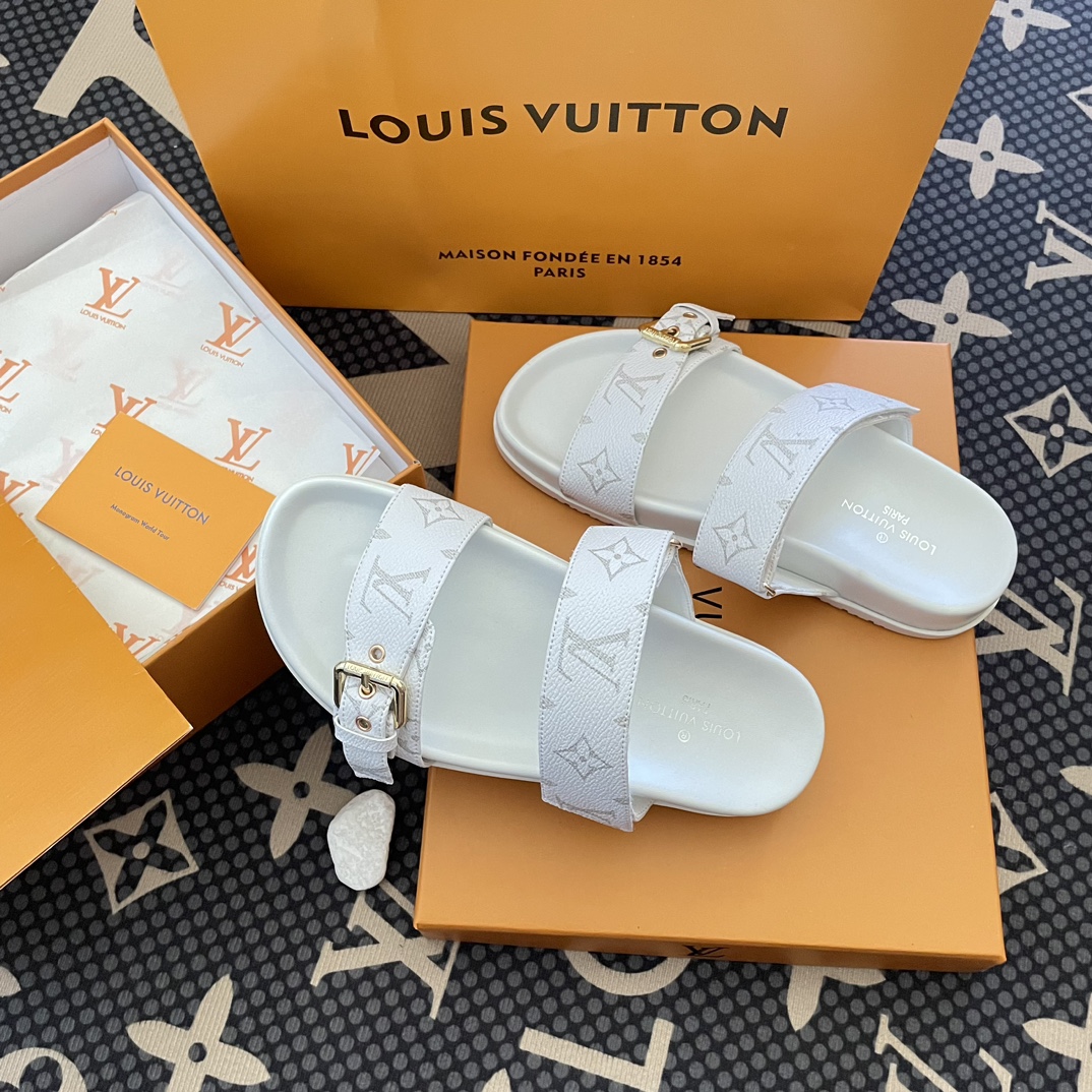 LV $50 gallery