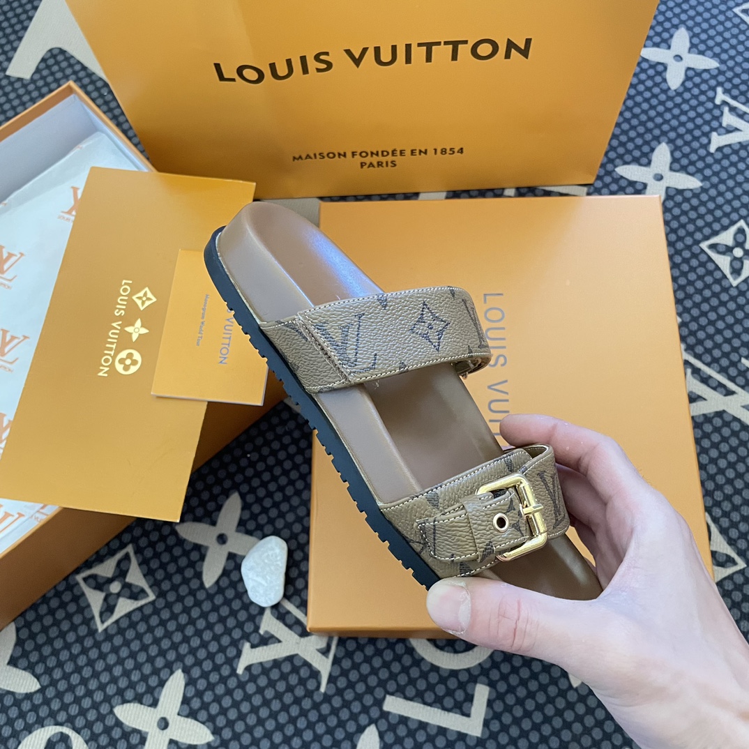 LV $50 gallery