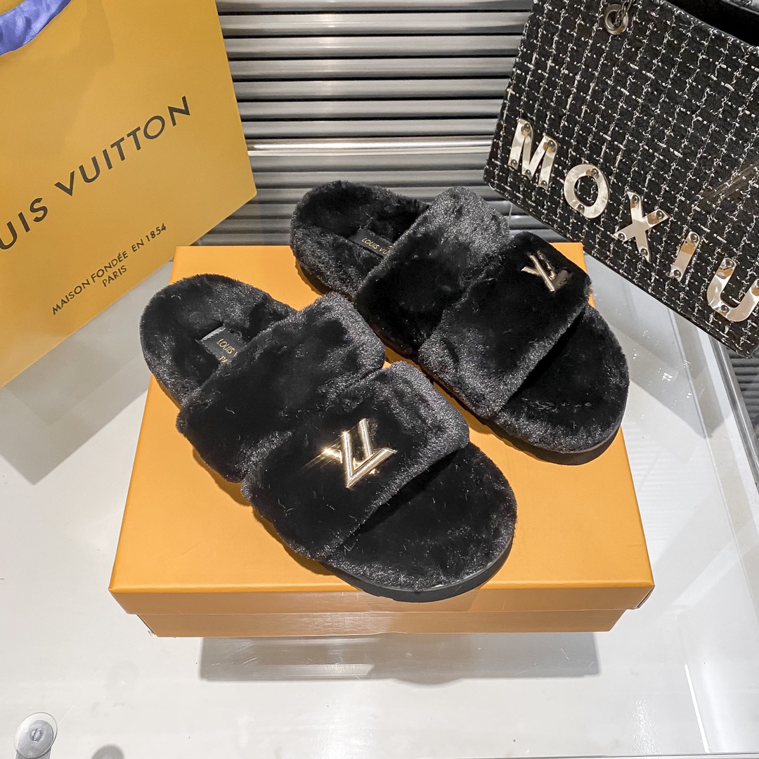 LV $50 gallery