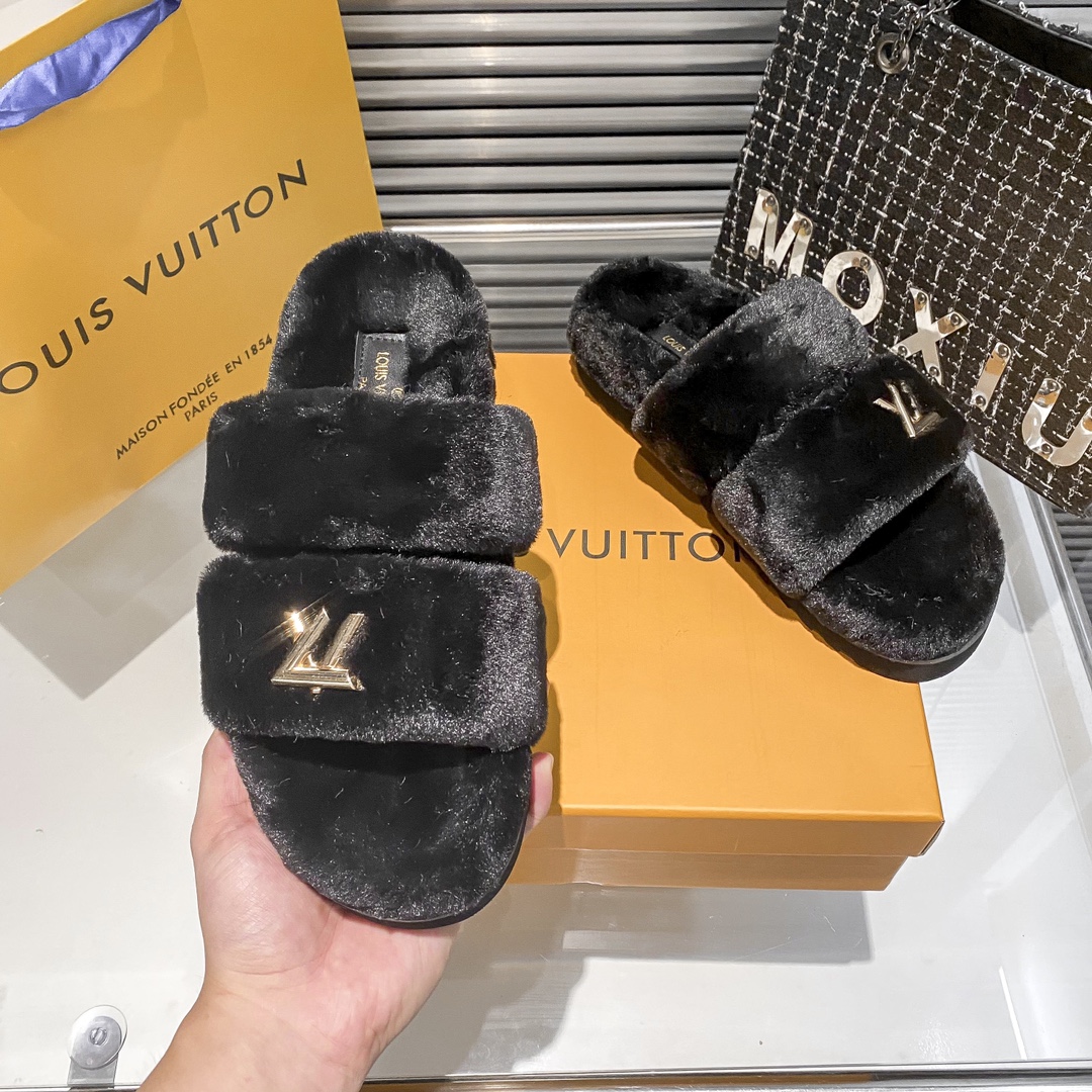 LV $50 gallery