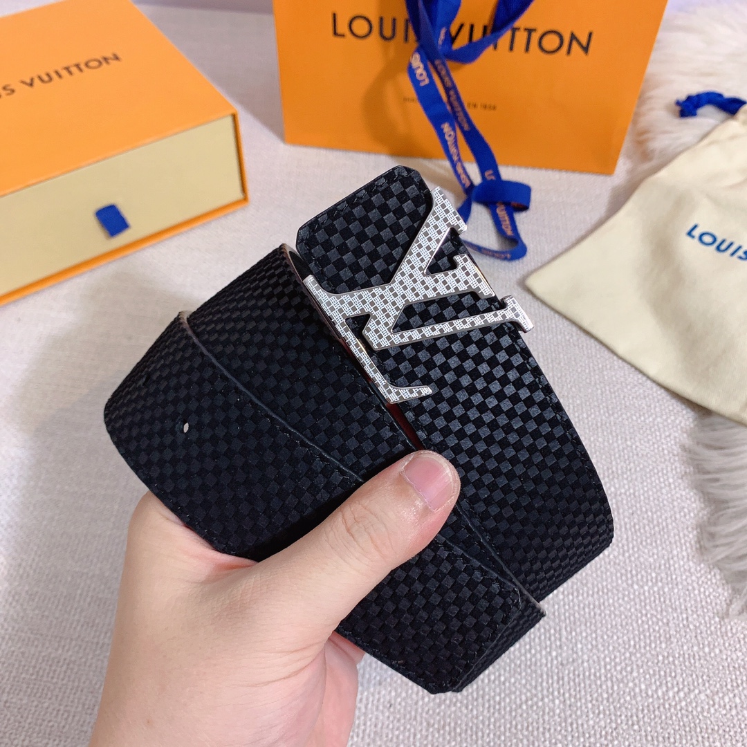 LV $51 gallery