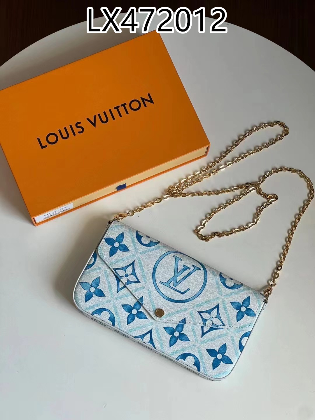 LV $52 gallery