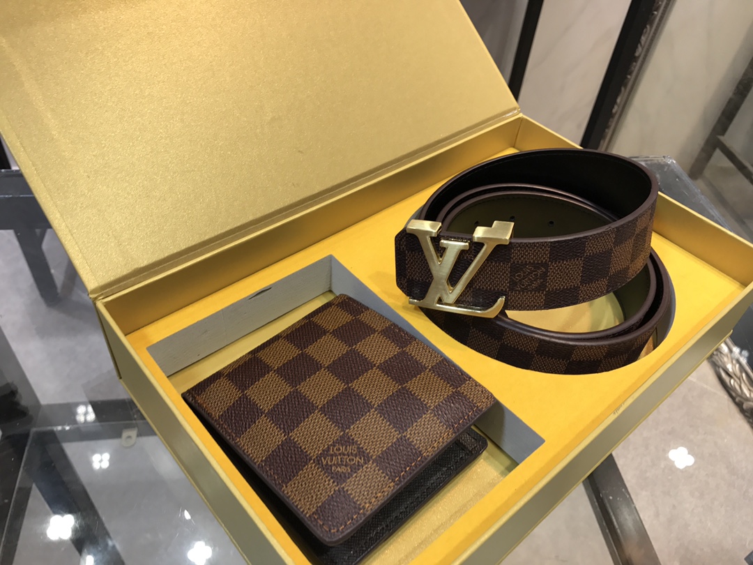 LV $52 gallery