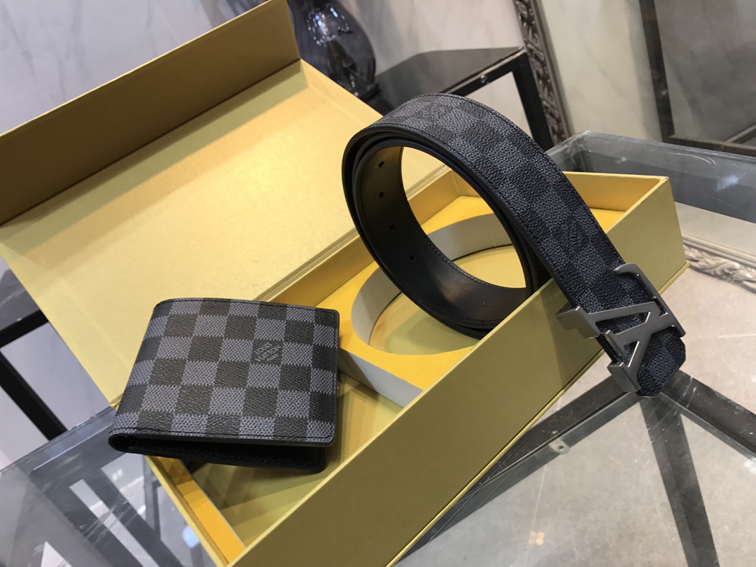 LV $52 gallery