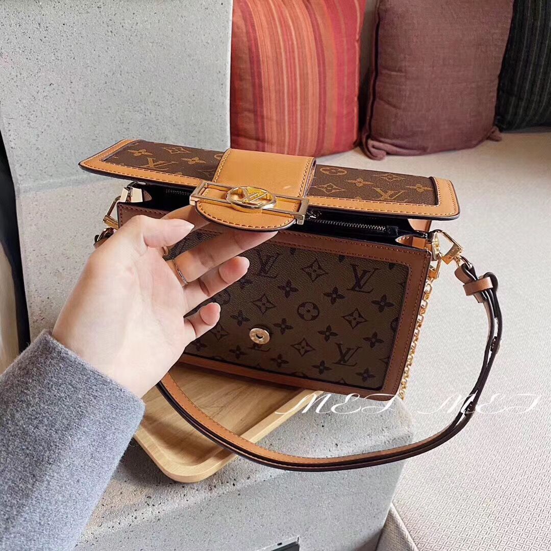 LV $52 gallery