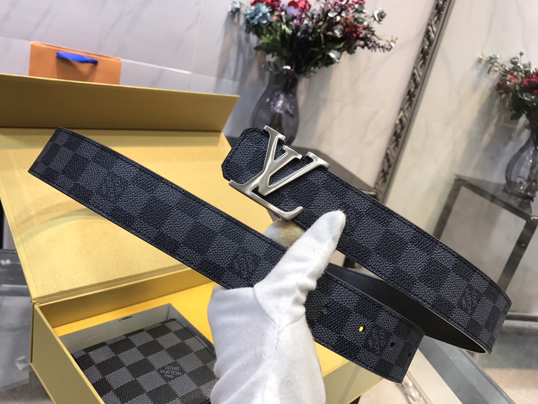 LV $52 gallery