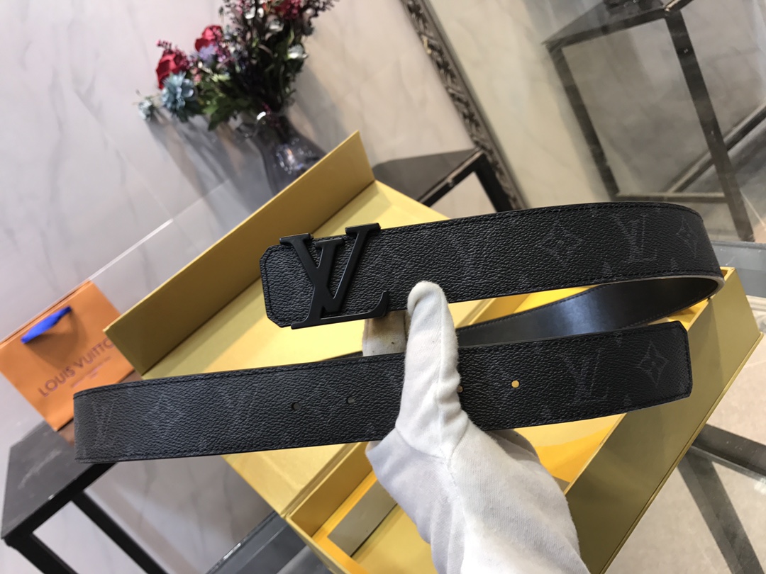 LV $52 gallery