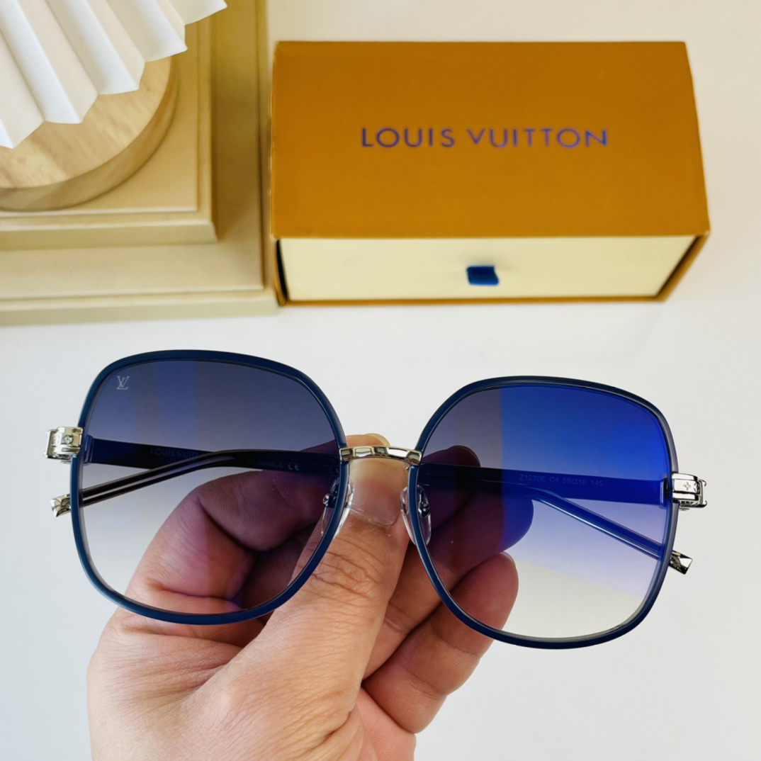 LV $52 gallery