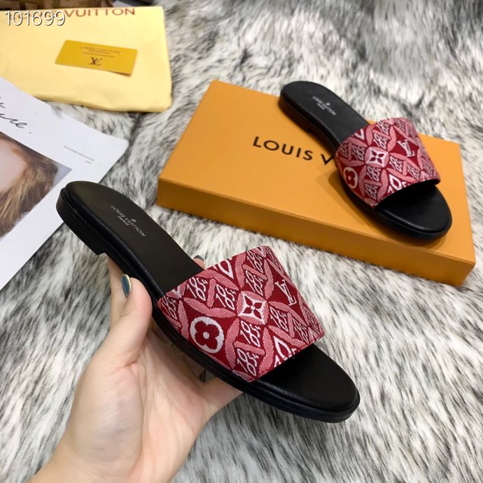 LV $53 gallery