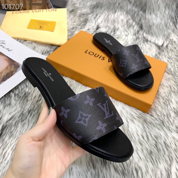 LV $53 gallery