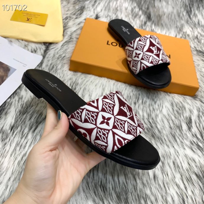 LV $53 gallery