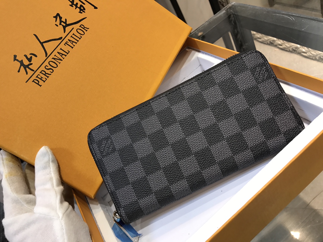 LV $53 gallery