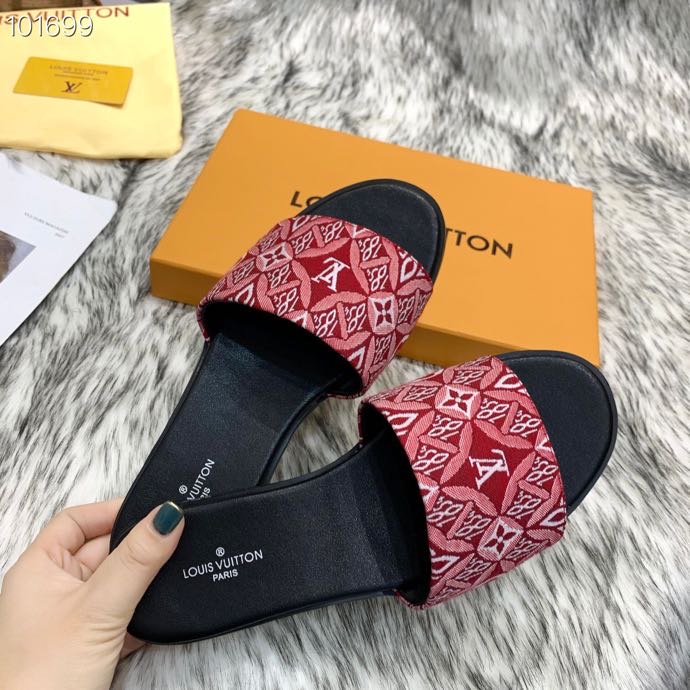 LV $53 gallery