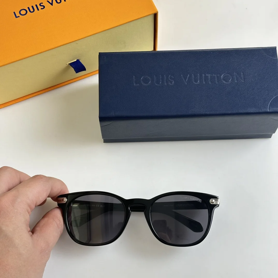 LV $53 gallery