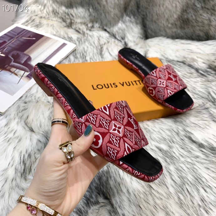 LV $53 gallery