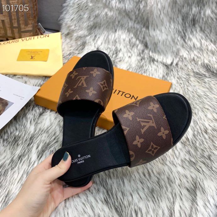 LV $53 gallery