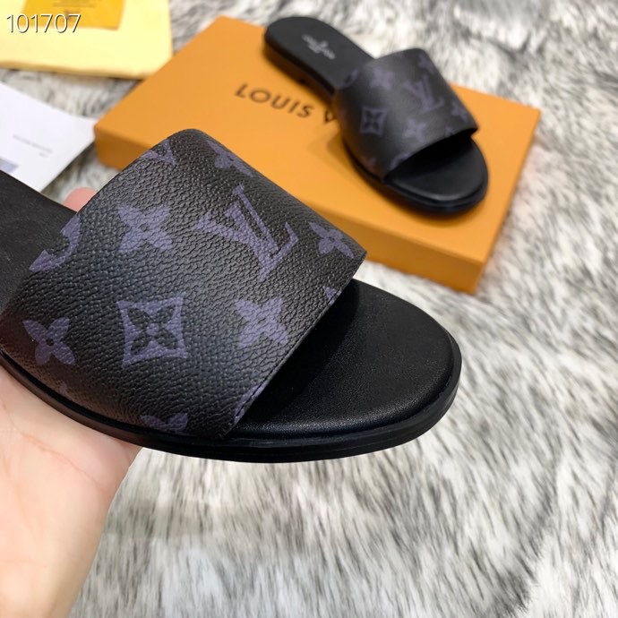 LV $53 gallery