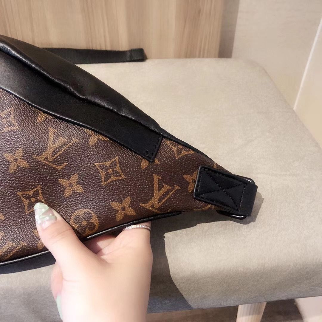 LV $53 gallery