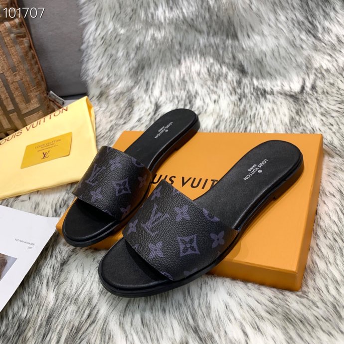 LV $53 gallery