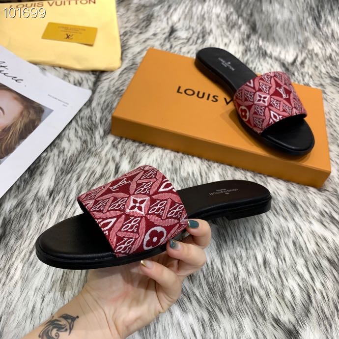 LV $53 gallery