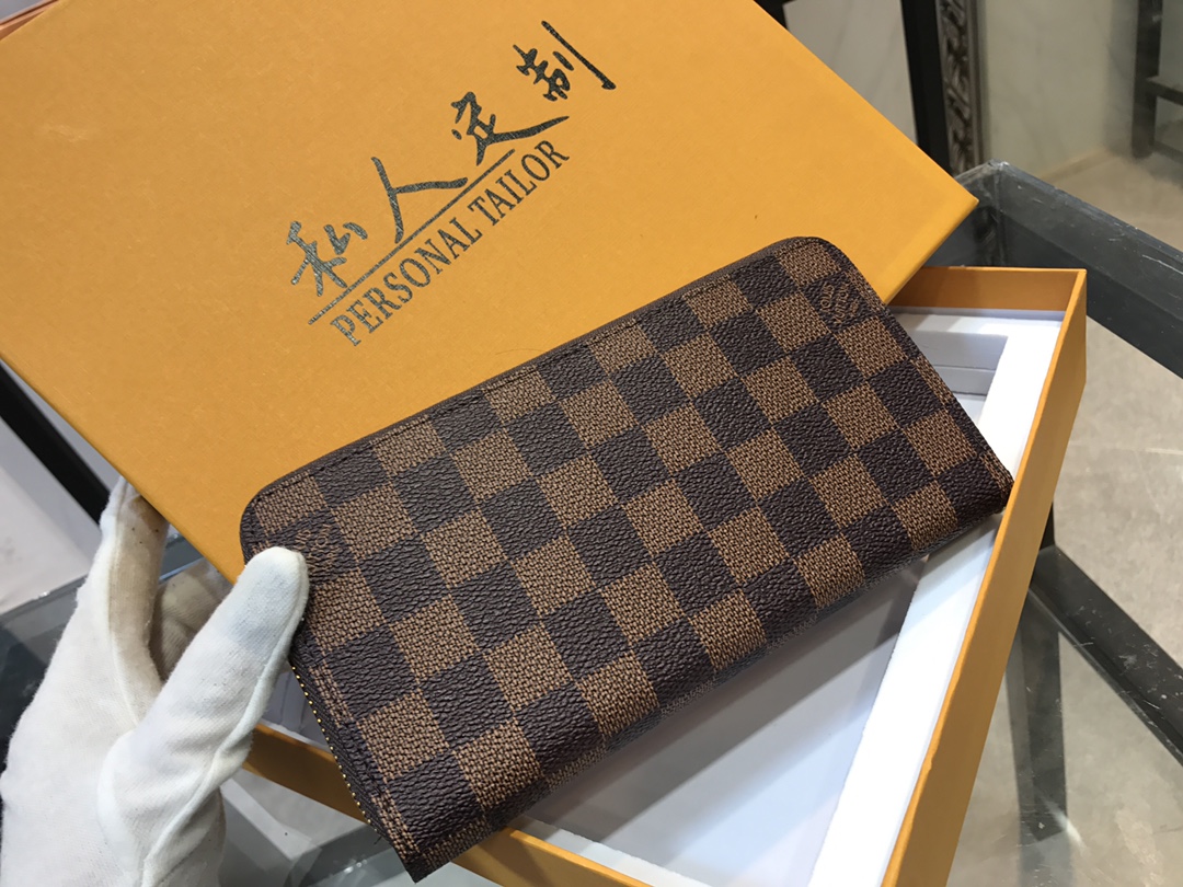 LV $53 gallery