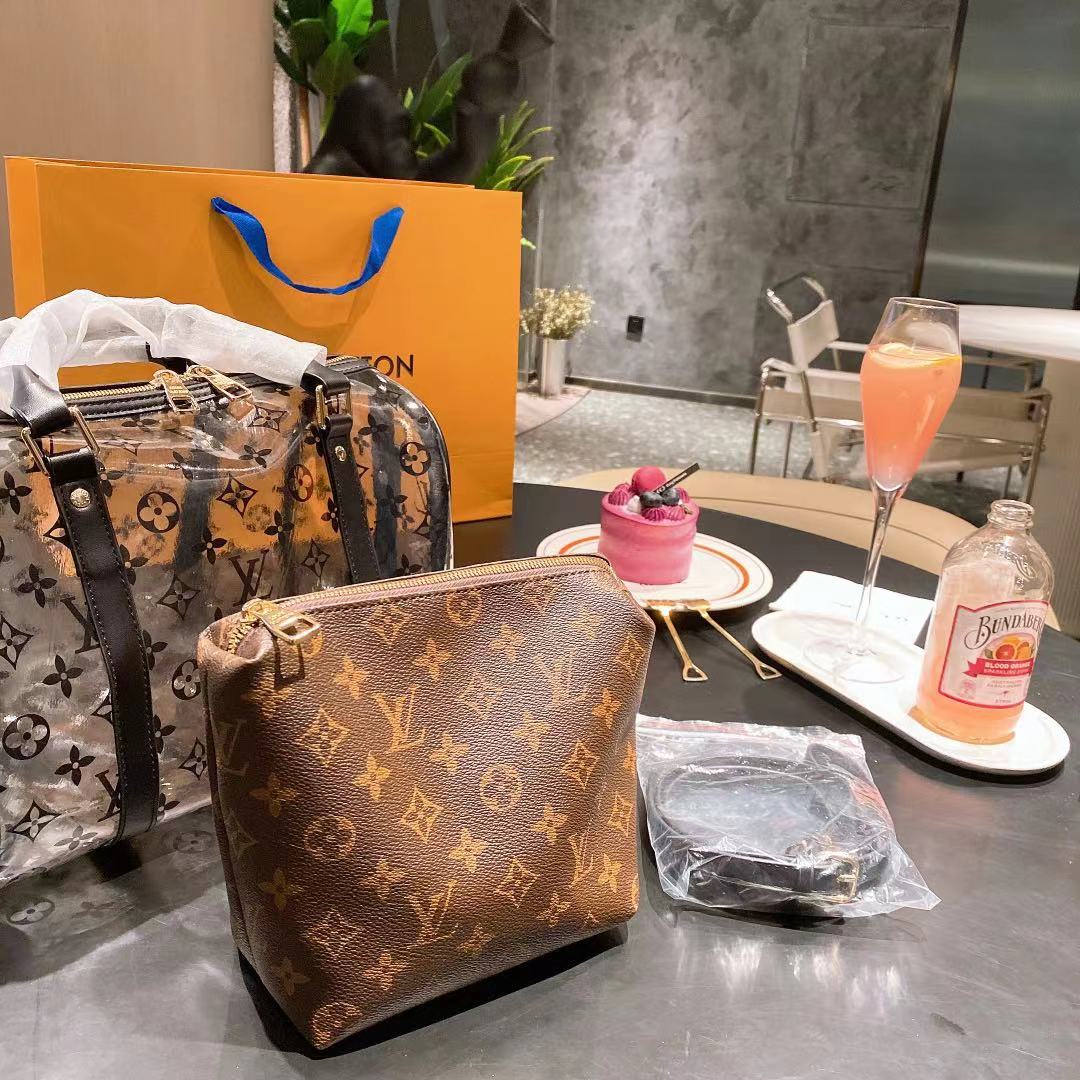 LV $54 gallery