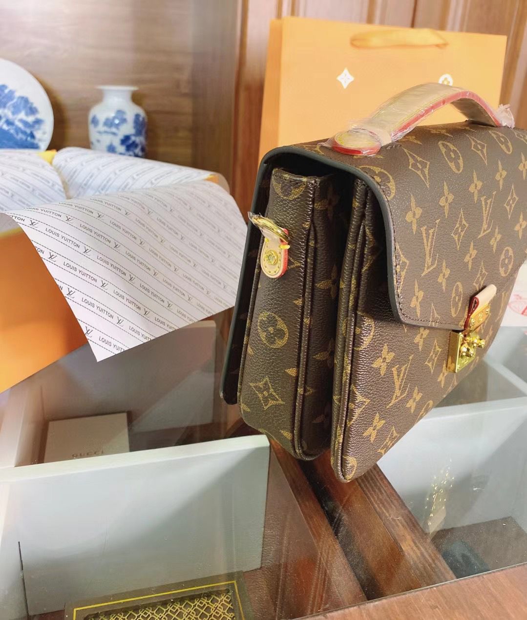 LV $54 gallery