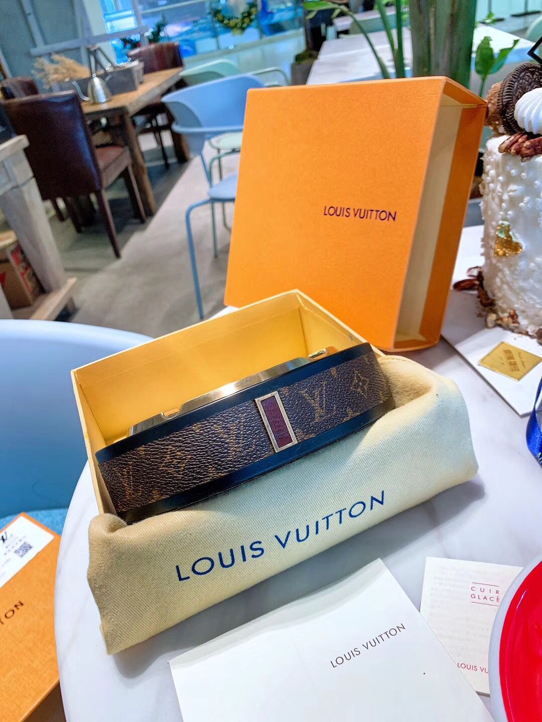 LV $54 gallery