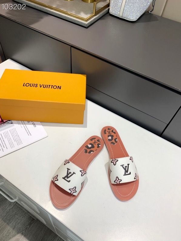 LV $54 gallery