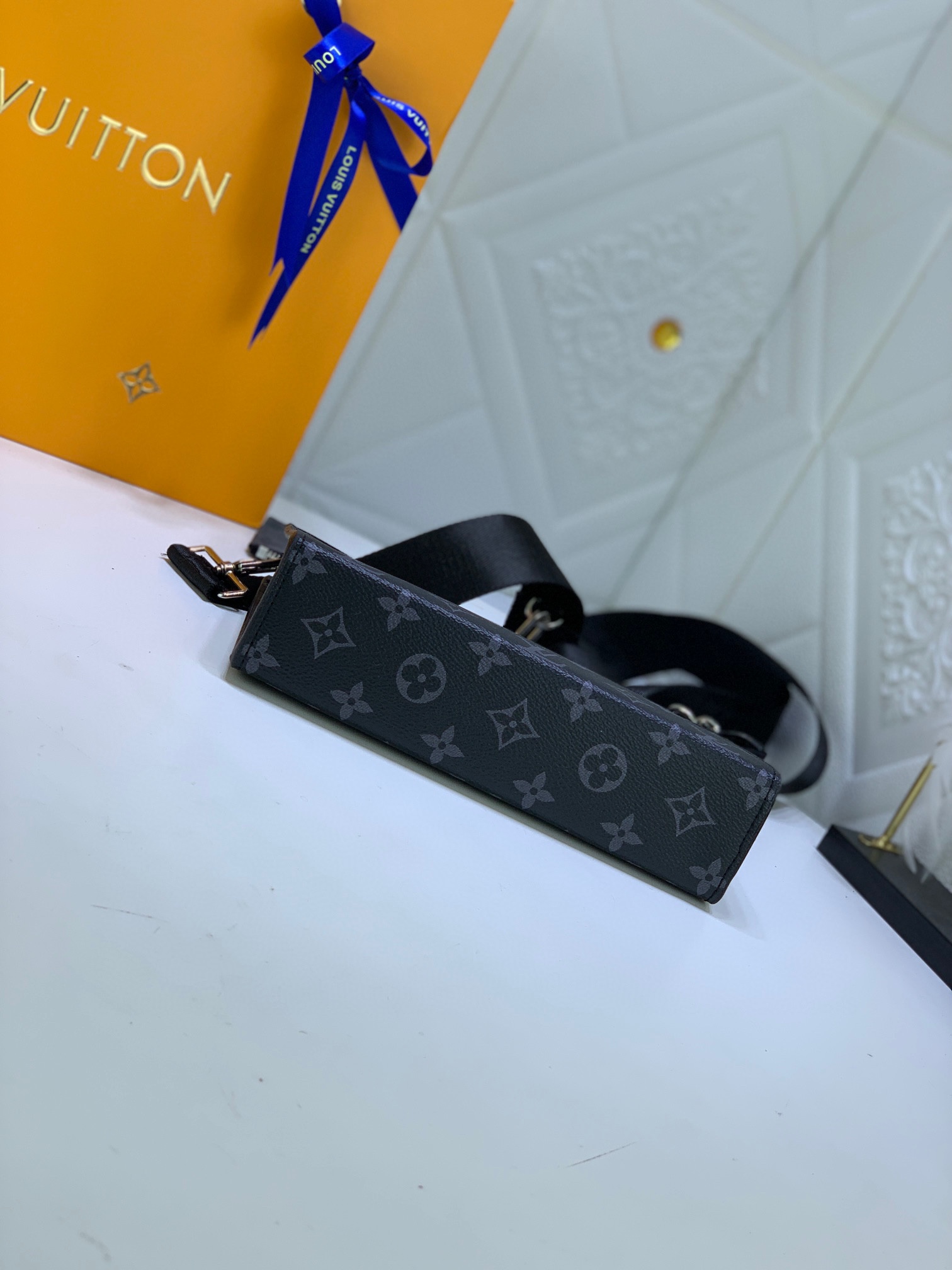 LV $54 gallery