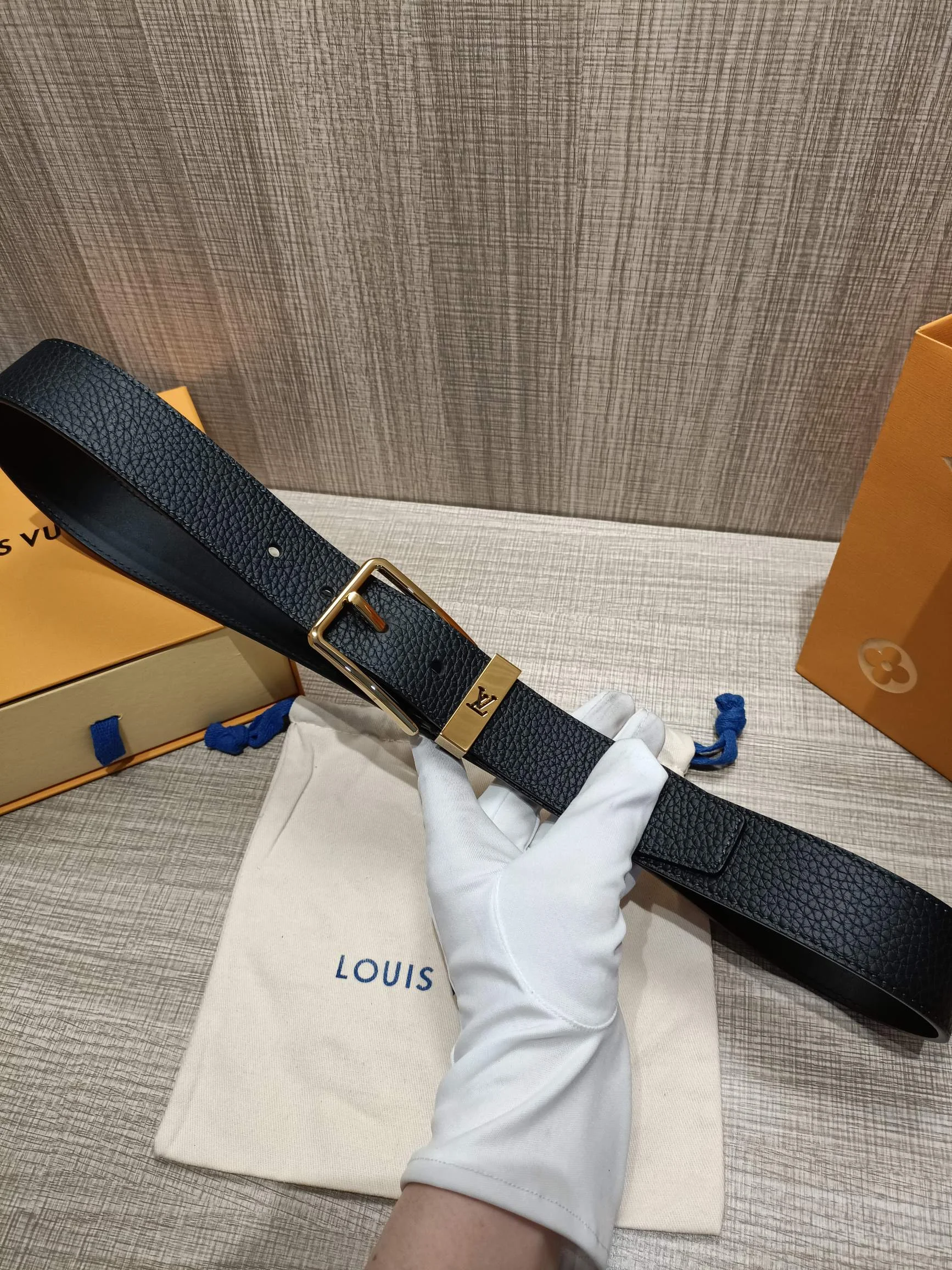 LV $55 gallery