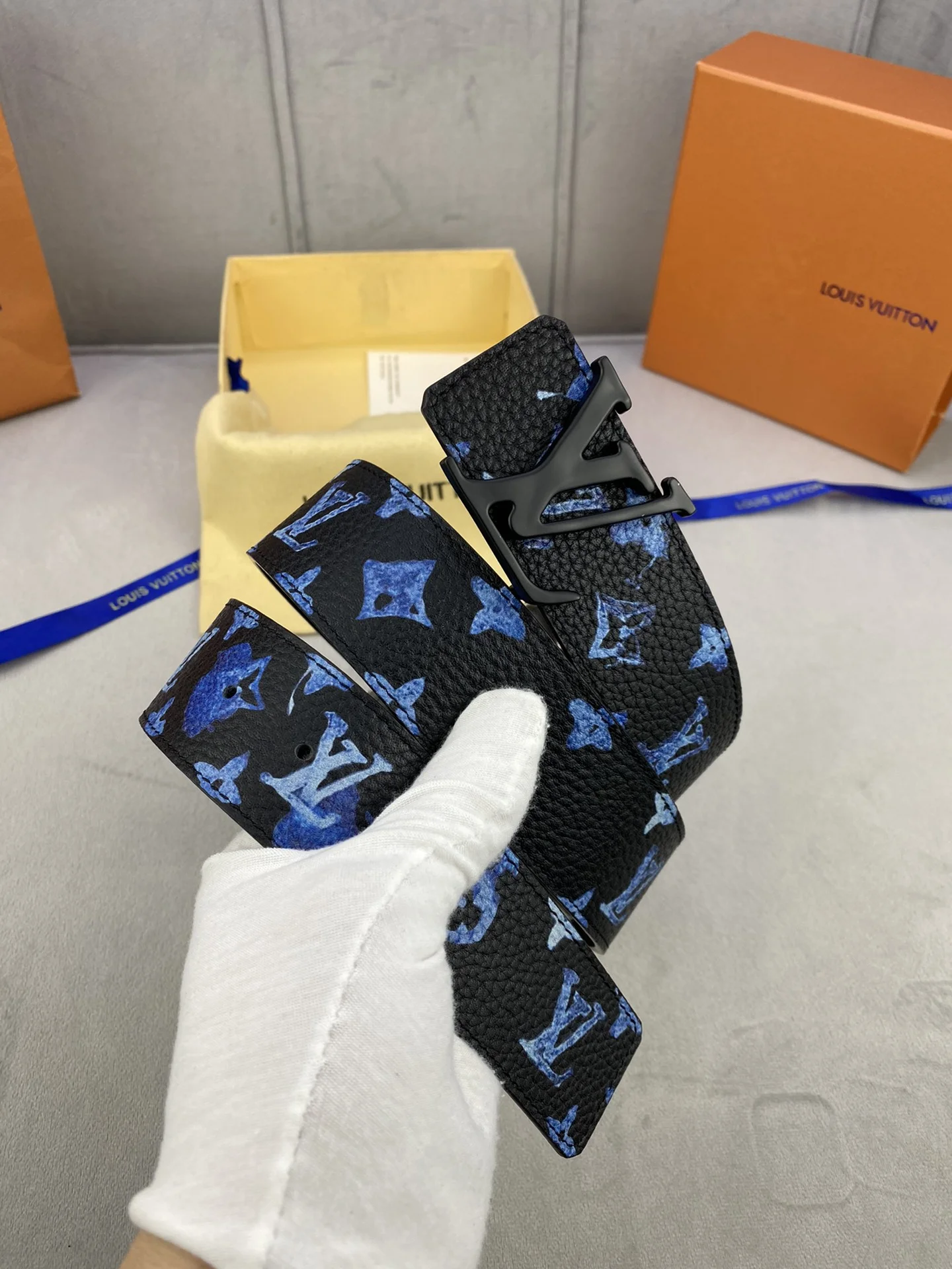 LV $55 gallery