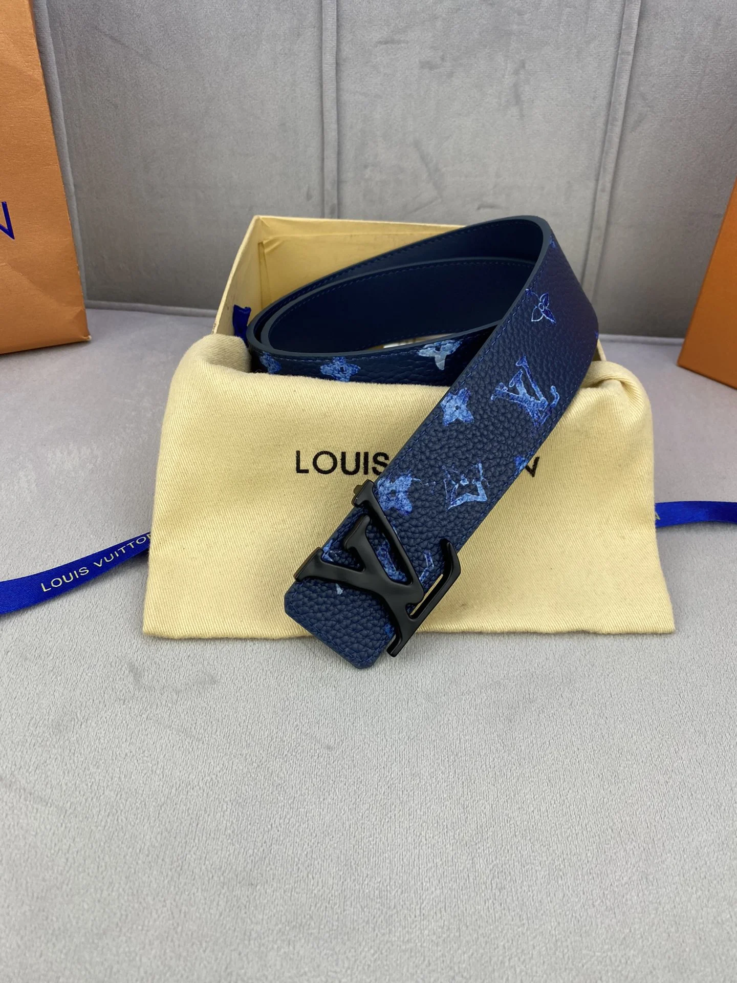 LV $55 gallery