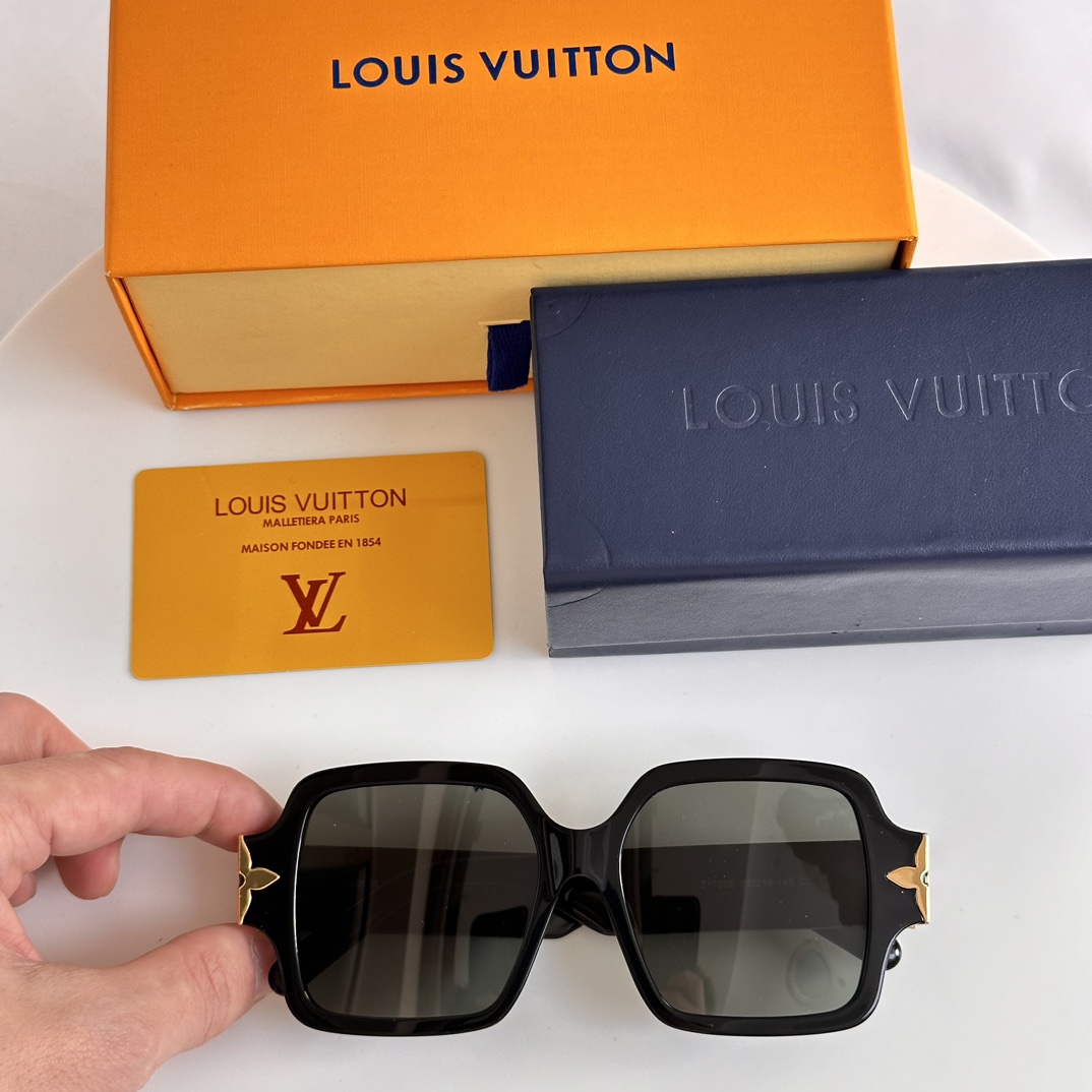 LV $56 gallery