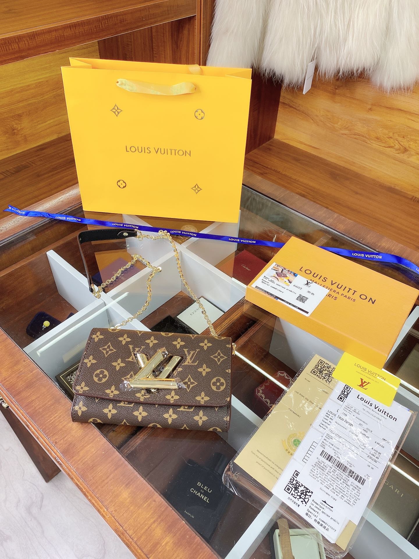 LV $57 gallery