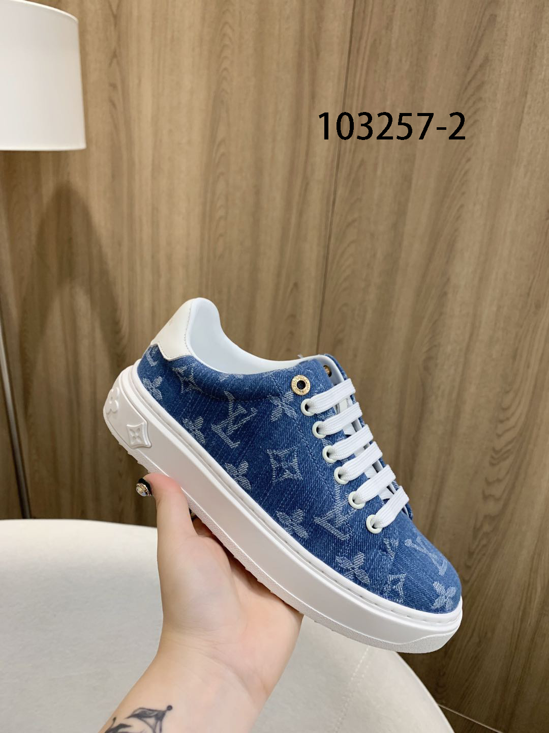 LV $58 gallery