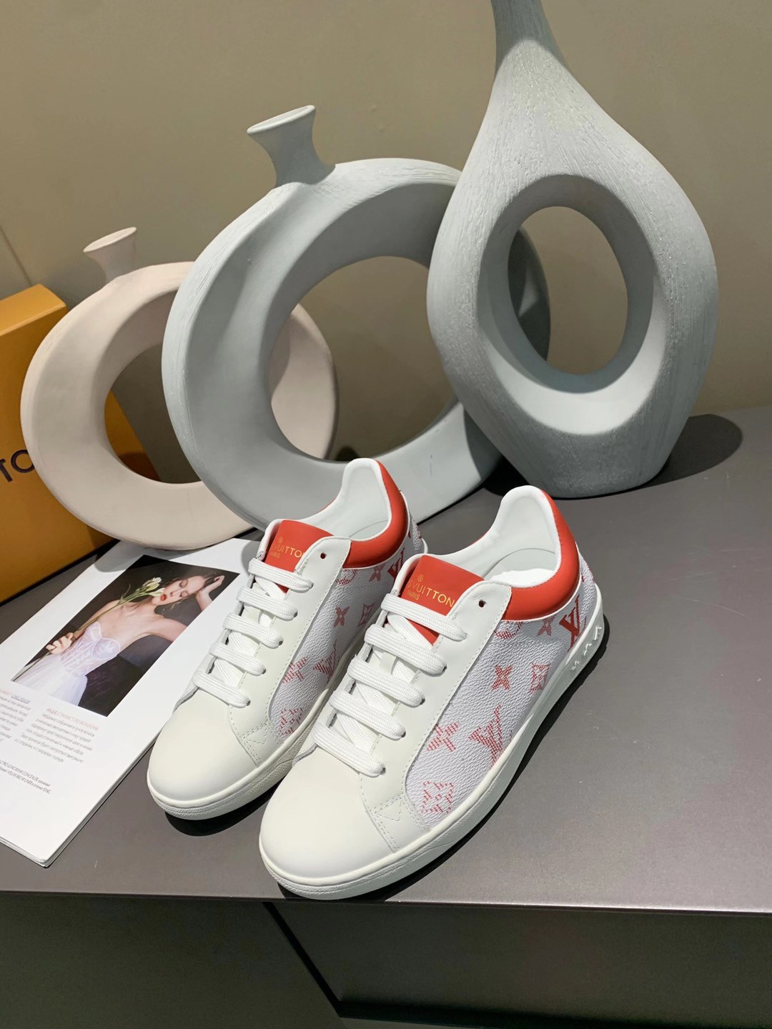 LV $58 gallery