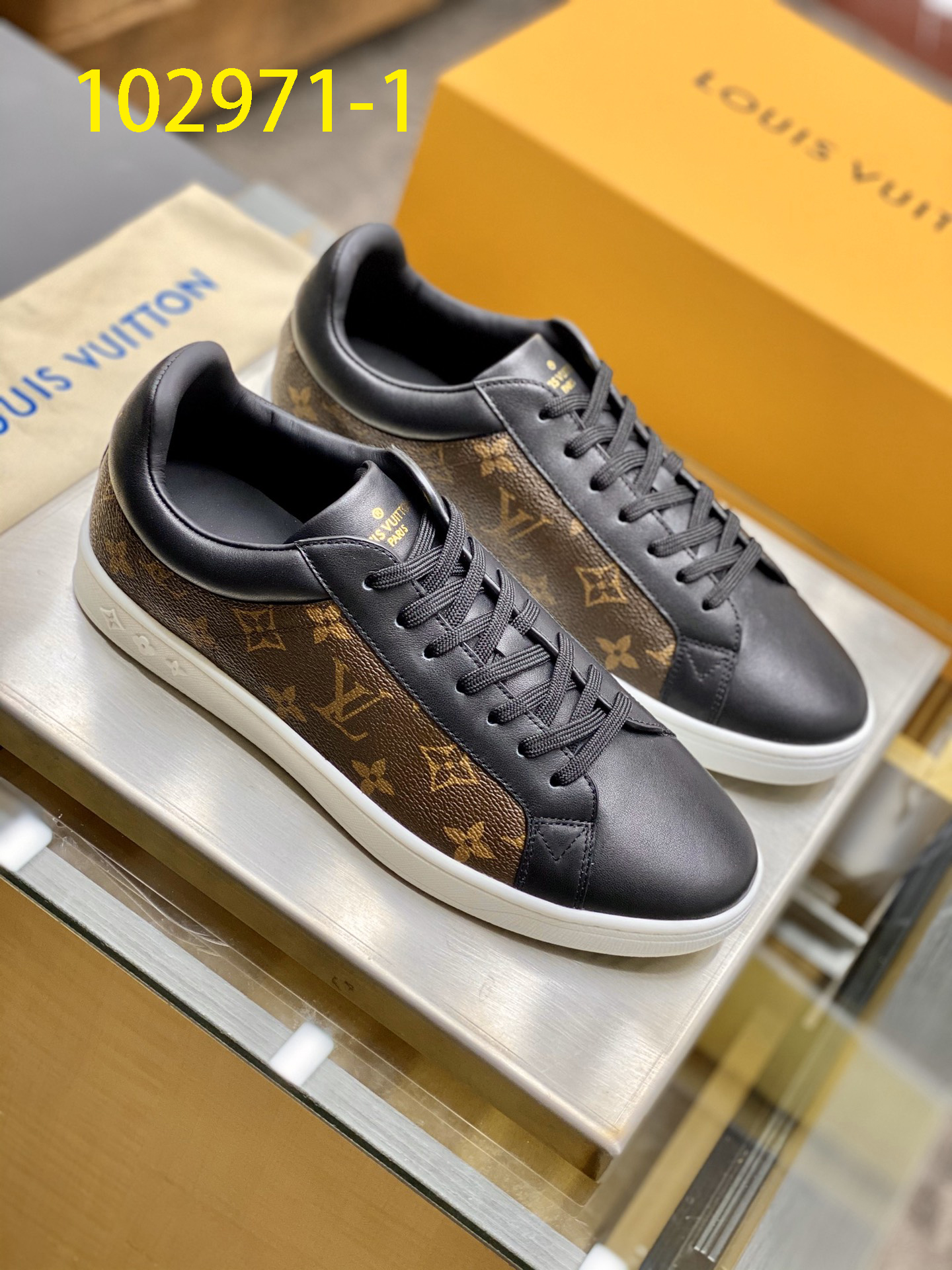 LV $58 gallery