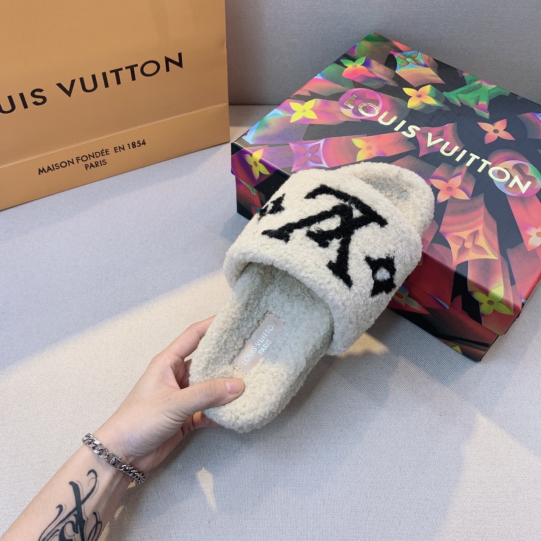 LV $58 gallery