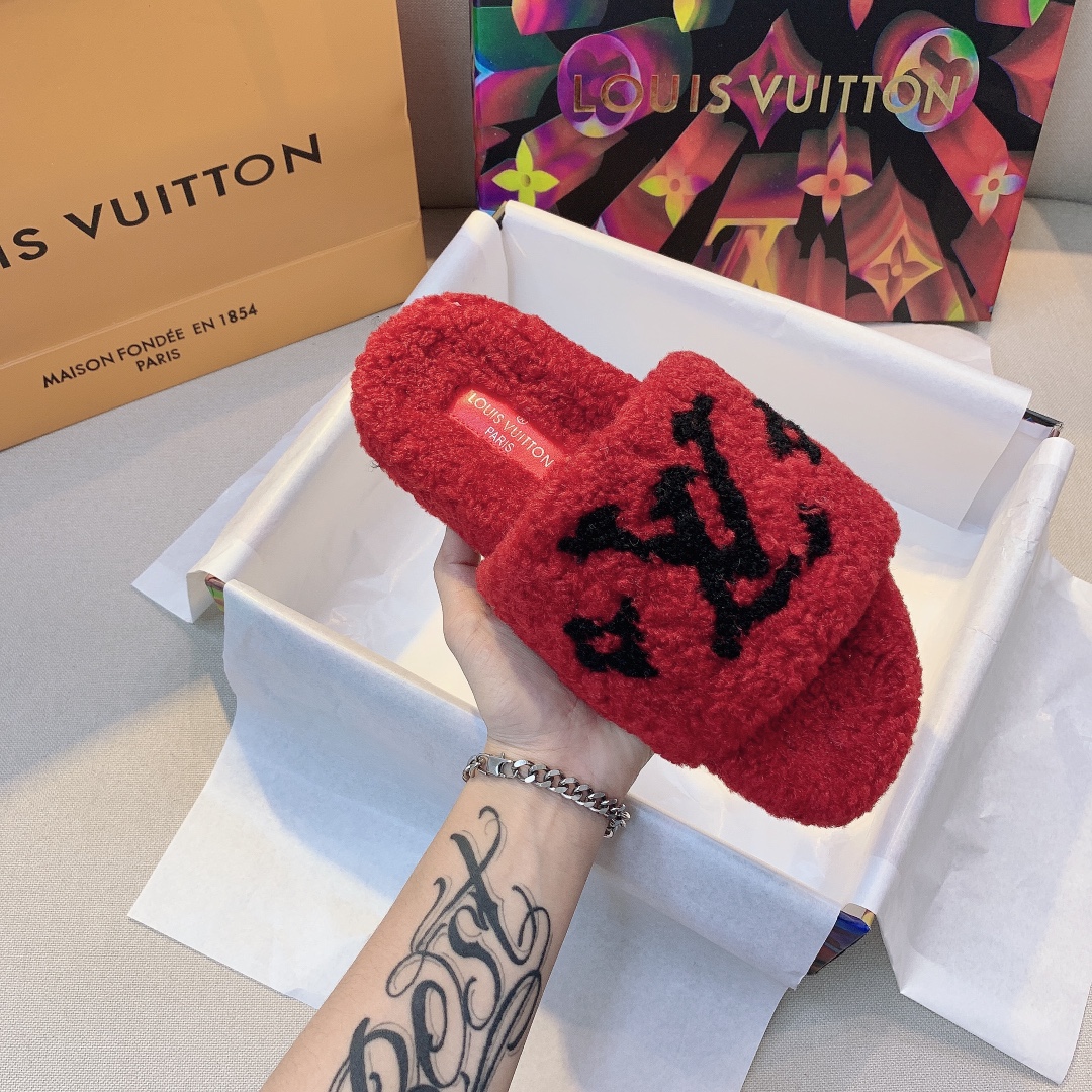 LV $58 gallery