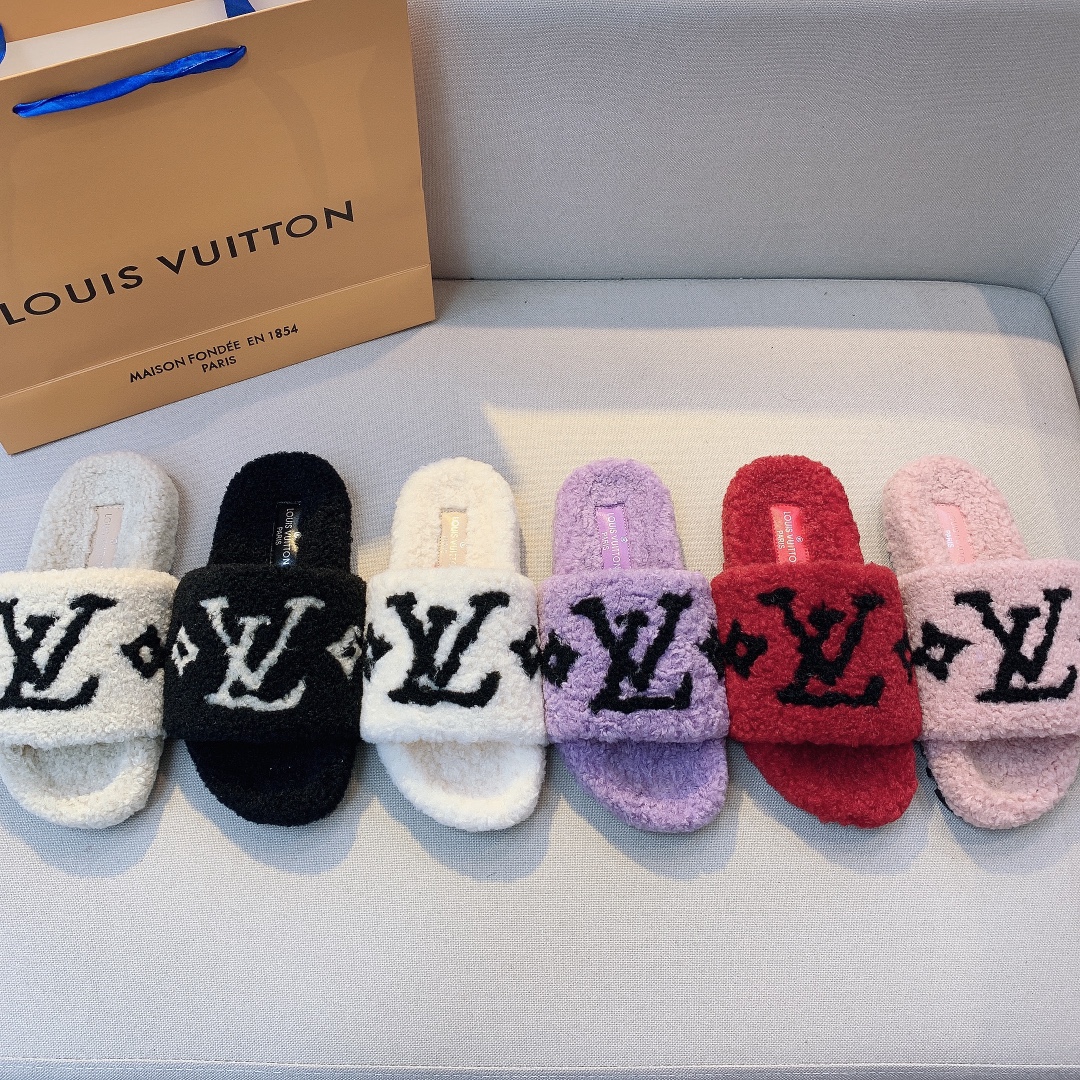 LV $58 gallery