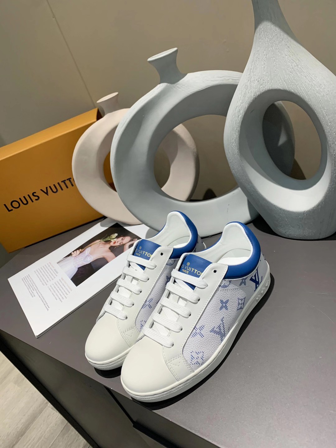 LV $58 gallery