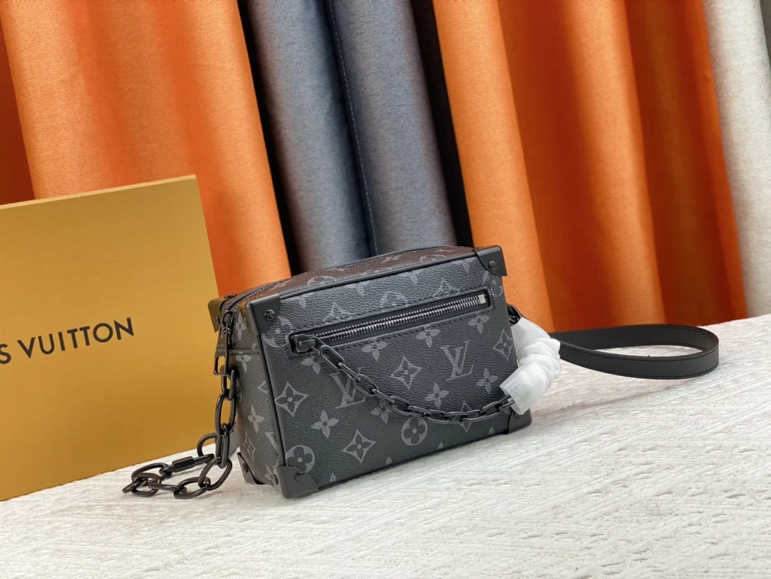 LV $58 gallery