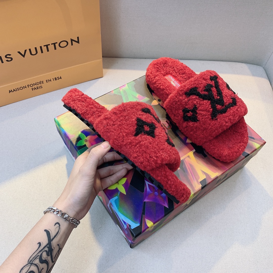 LV $58 gallery