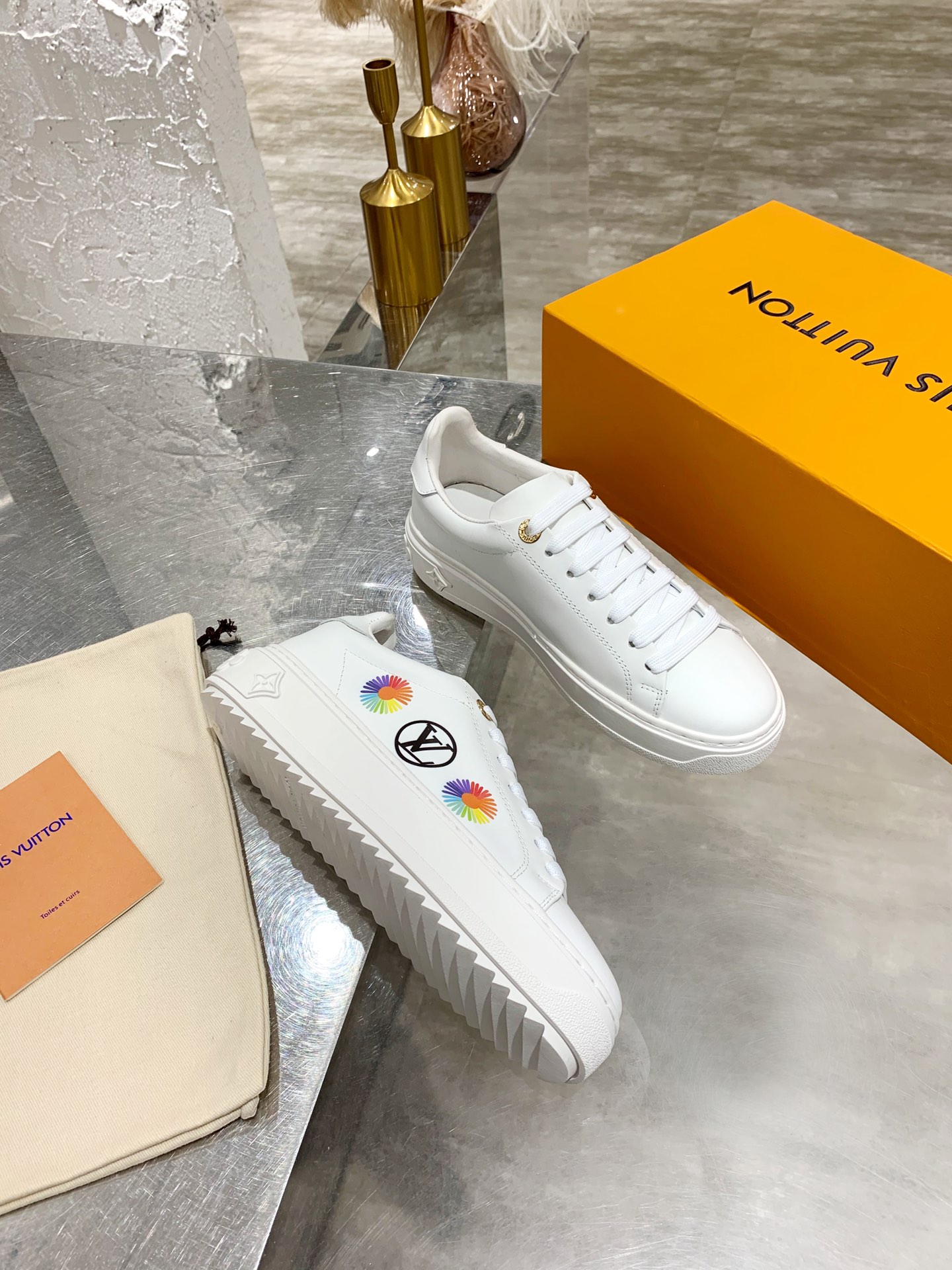 LV $58 gallery